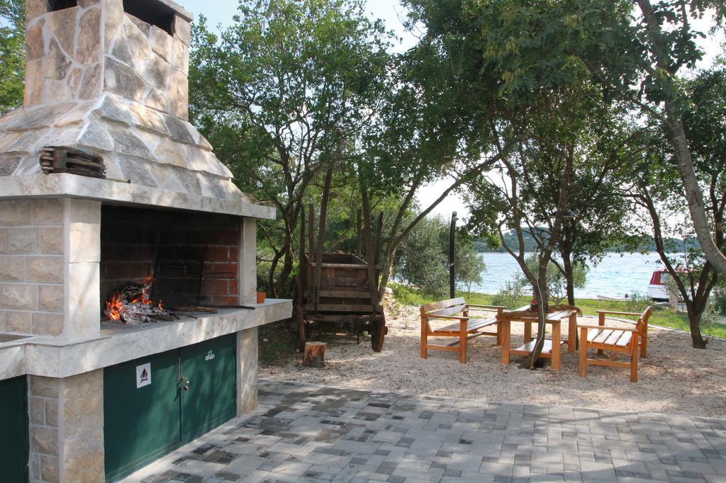 Holiday Batarelo Trogir Luaran gambar